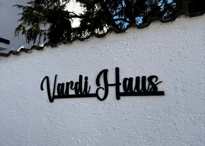 Vardi Haus ゲストハウス インゴルシュタット