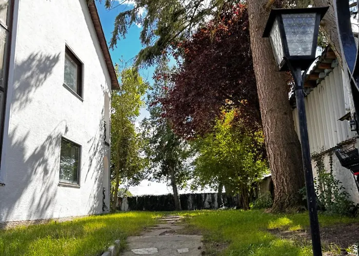 Konukevi Vardi Haus *