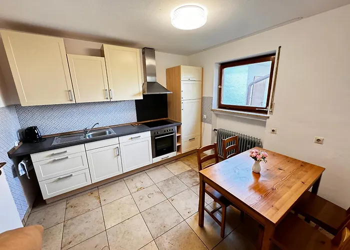 Konukevi Vardi Haus *